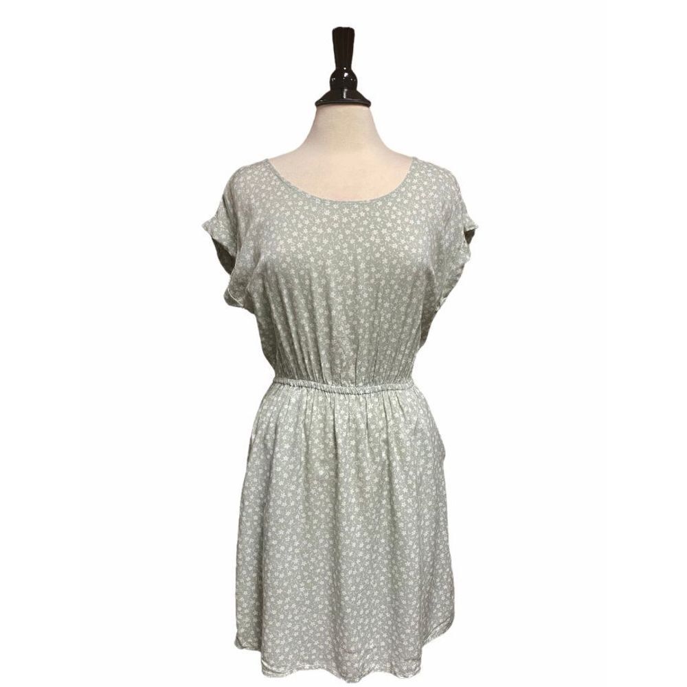 Hippie Rose Sage Floral Short Sleeve Dress Size Medium